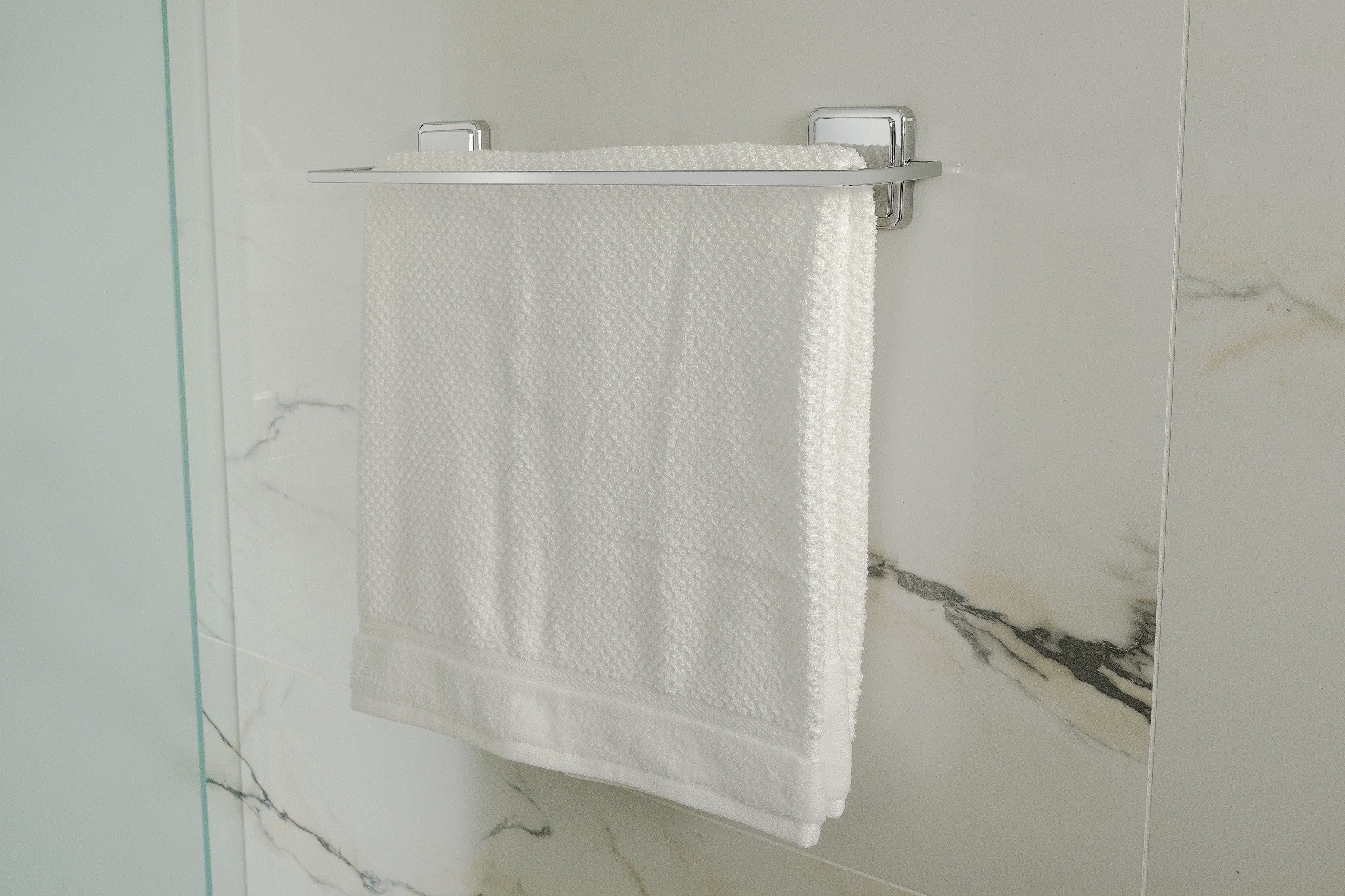 Toalheiro de Box Duplo 45 cm com Adesivo