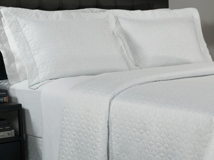 Cobre Leito de Microfibra - Branco