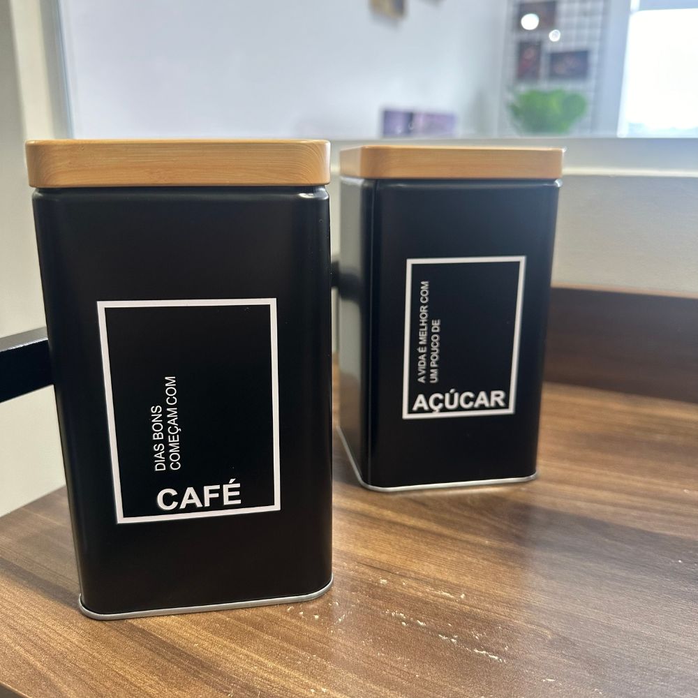 Kit 2 Latas- A vida é melhor com um pouco de Acuçar/Café Quadrada- Preta