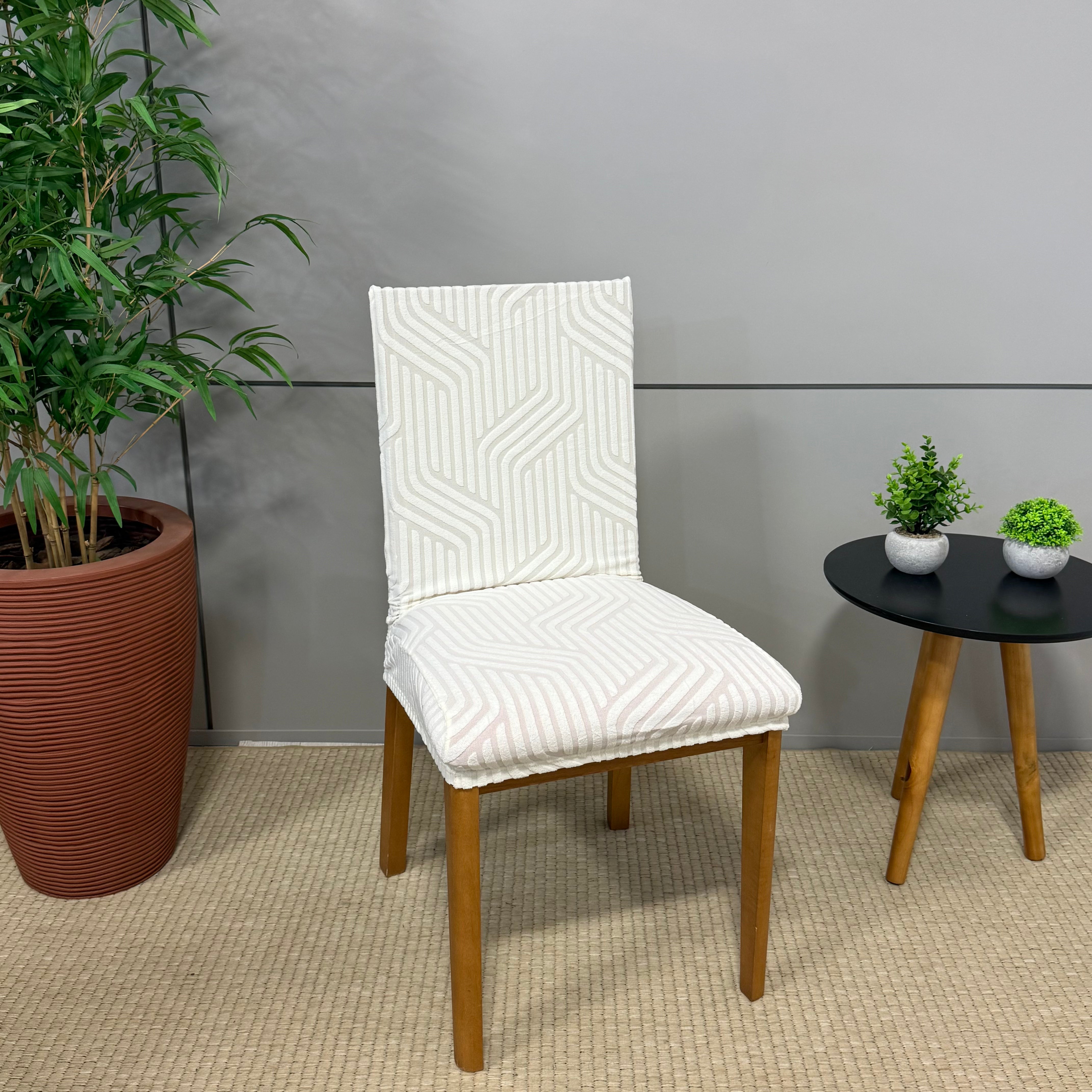 Capa de Cadeira Alto Relevo Linhas Geométrico Soft- Off White