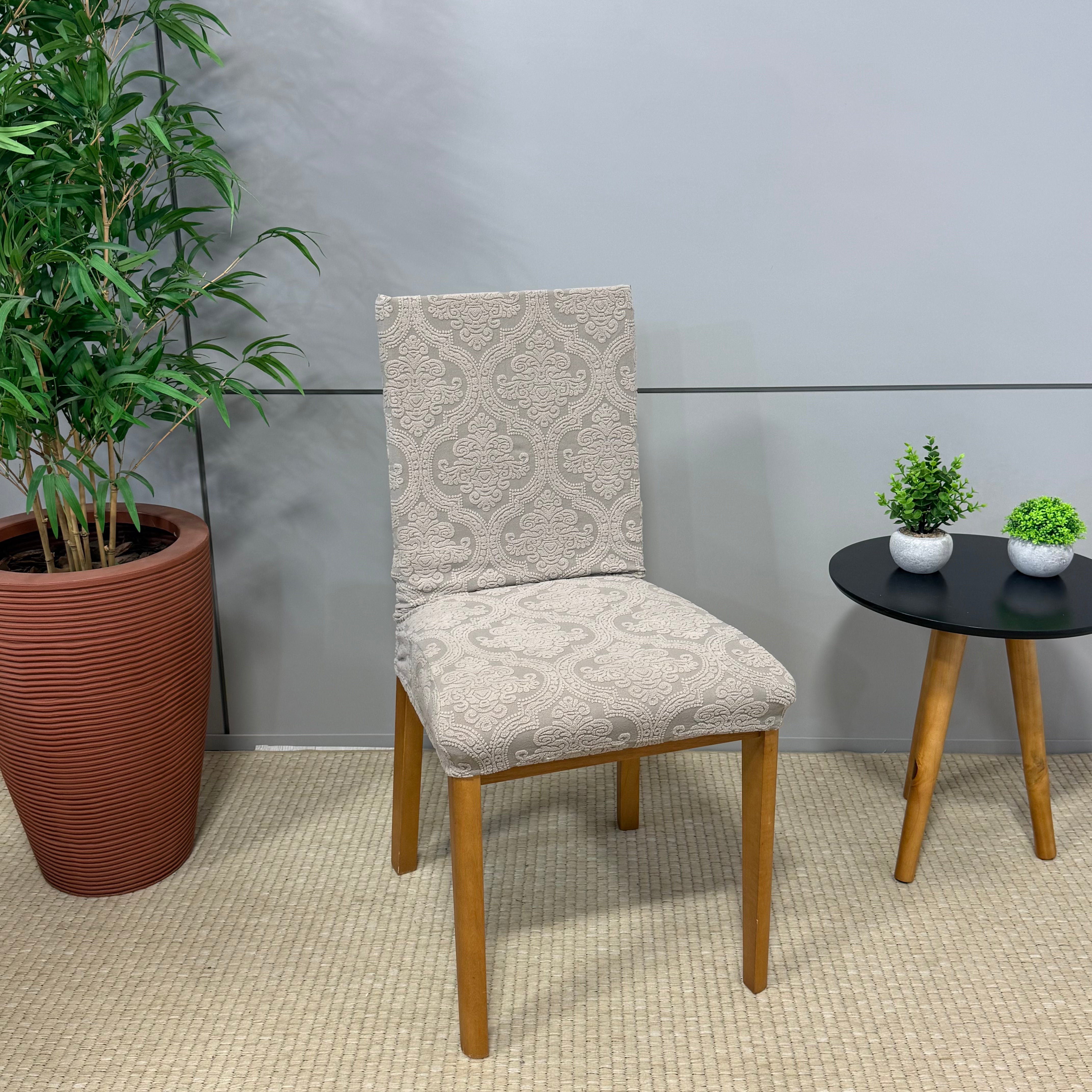 Capa de Cadeira Alto Relevo Royal- Bege