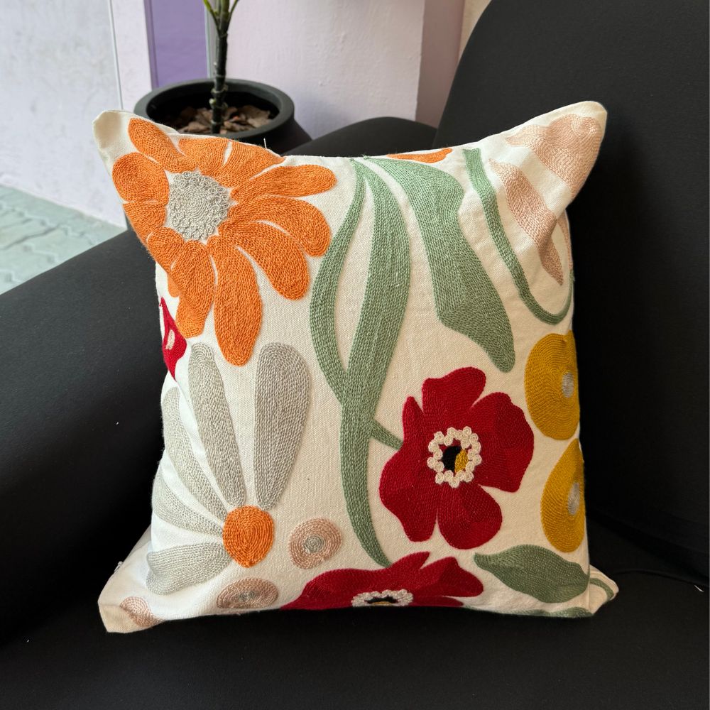 Capa de Almofada Bordada 43cm x 43cm- Várias Estampas