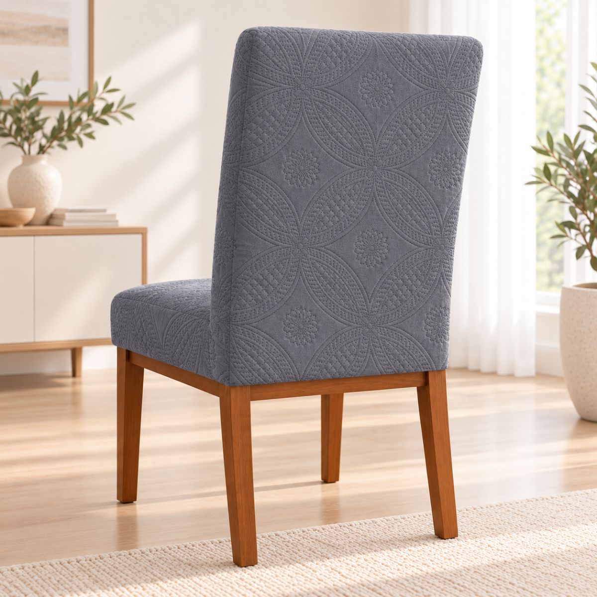 Capa de Cadeira Matelassê Confort Plus Arabescos Resistente a Gato- Cinza