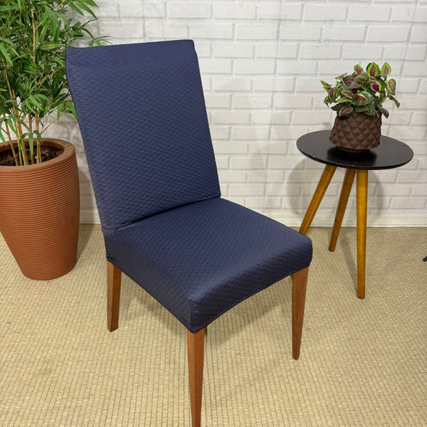 Capa de Cadeira Resistente à Gato em Matelassê - Azul Escuro
