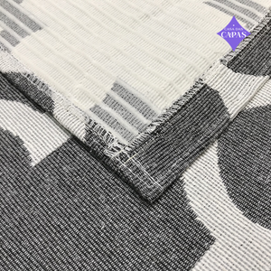Tapete Luxo AntiDerrapante - Cinza/Branco